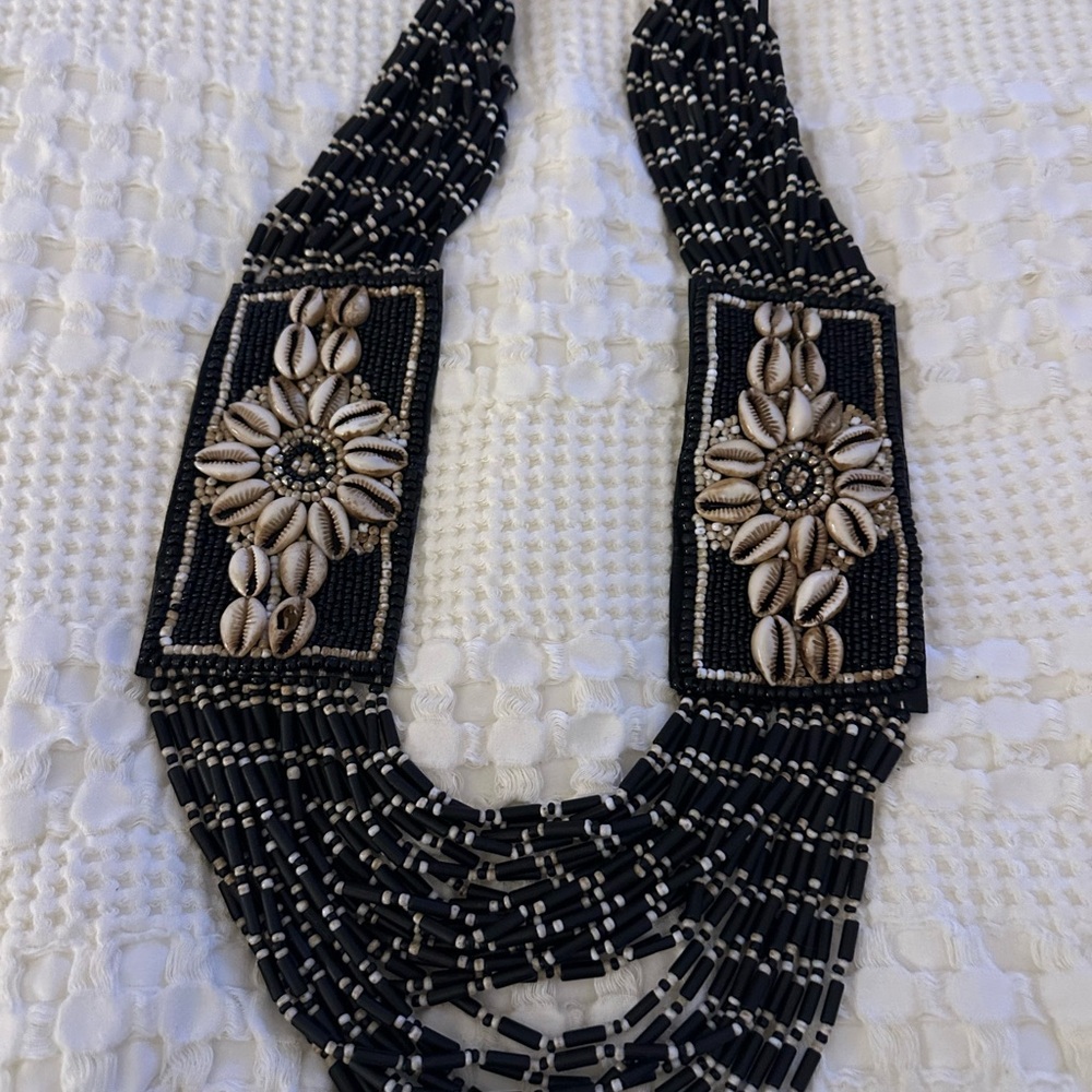 Elegant Black and White Beaded Necklace